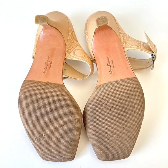 Vintage Salvatore Ferragamo Gancini Leather Strap Heel Sandal Size 7 B - Picture 14 of 16
